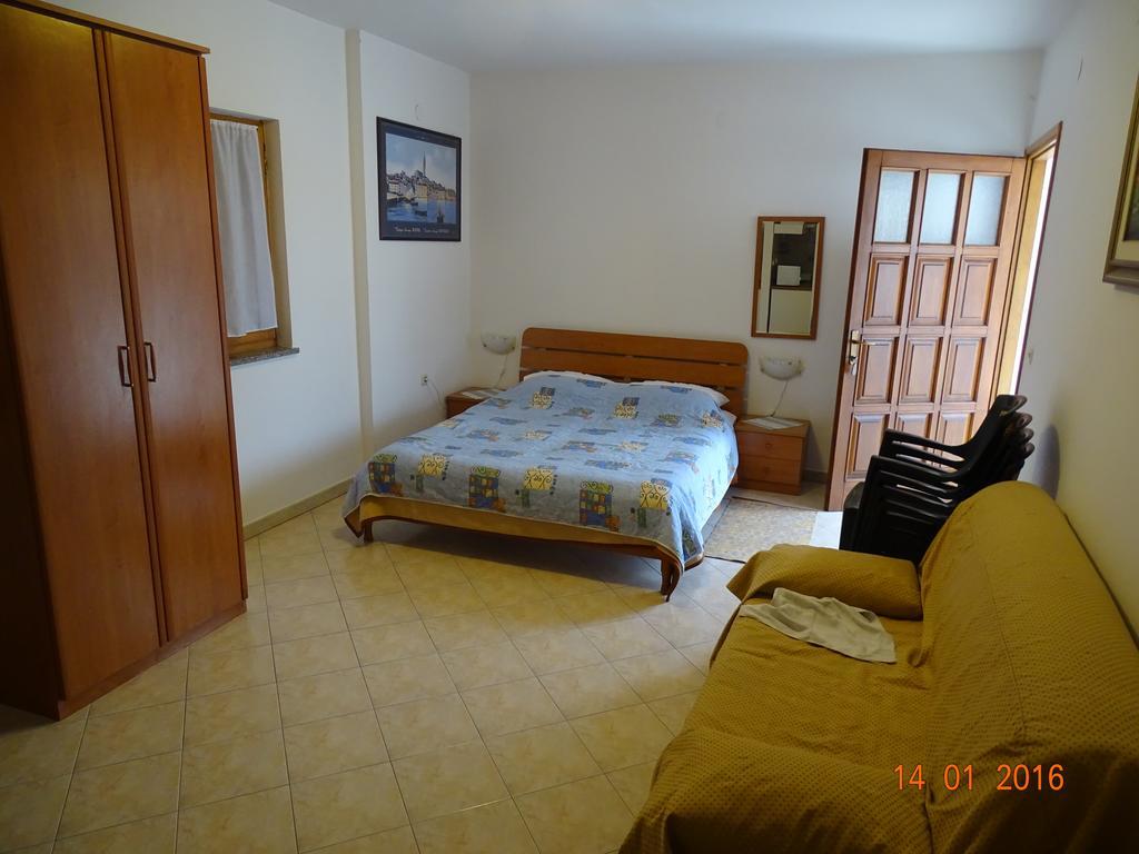 Guest House Ab Adria Home Ровин Стая снимка
