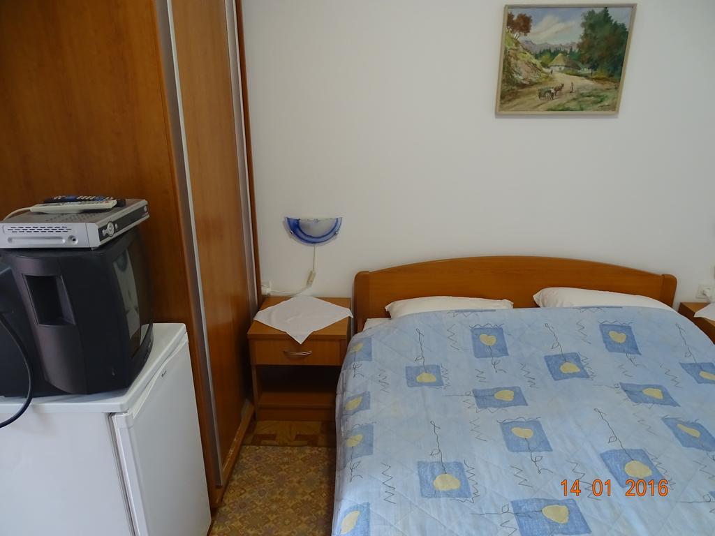 Guest House Ab Adria Home Ровин Стая снимка